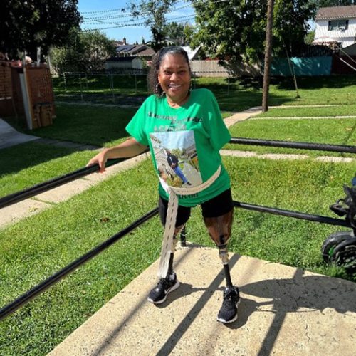 Denise Wilson, a triple amputee, had one goal when she came to Reading Hospital Rehabilitation at Wyomissing, Acute Rehab Unit (ARU) – to learn how to walk with her prosthetic legs.