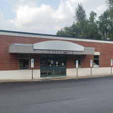 Entrance to Reading Hospital Outpatient Therapy Gateway/Grings Hill Road