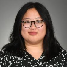 Helen Luo, MD headshot