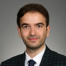 Arsh Ketabforoush, MD headshot